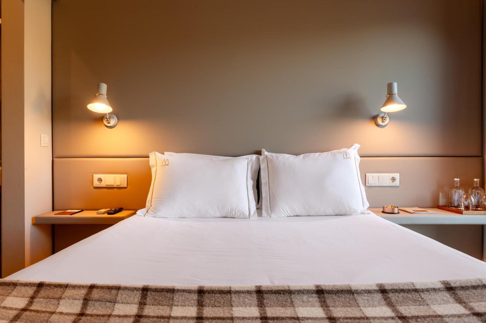 Dourwin - Riverside Suites - Adults Only Penafiel Room photo